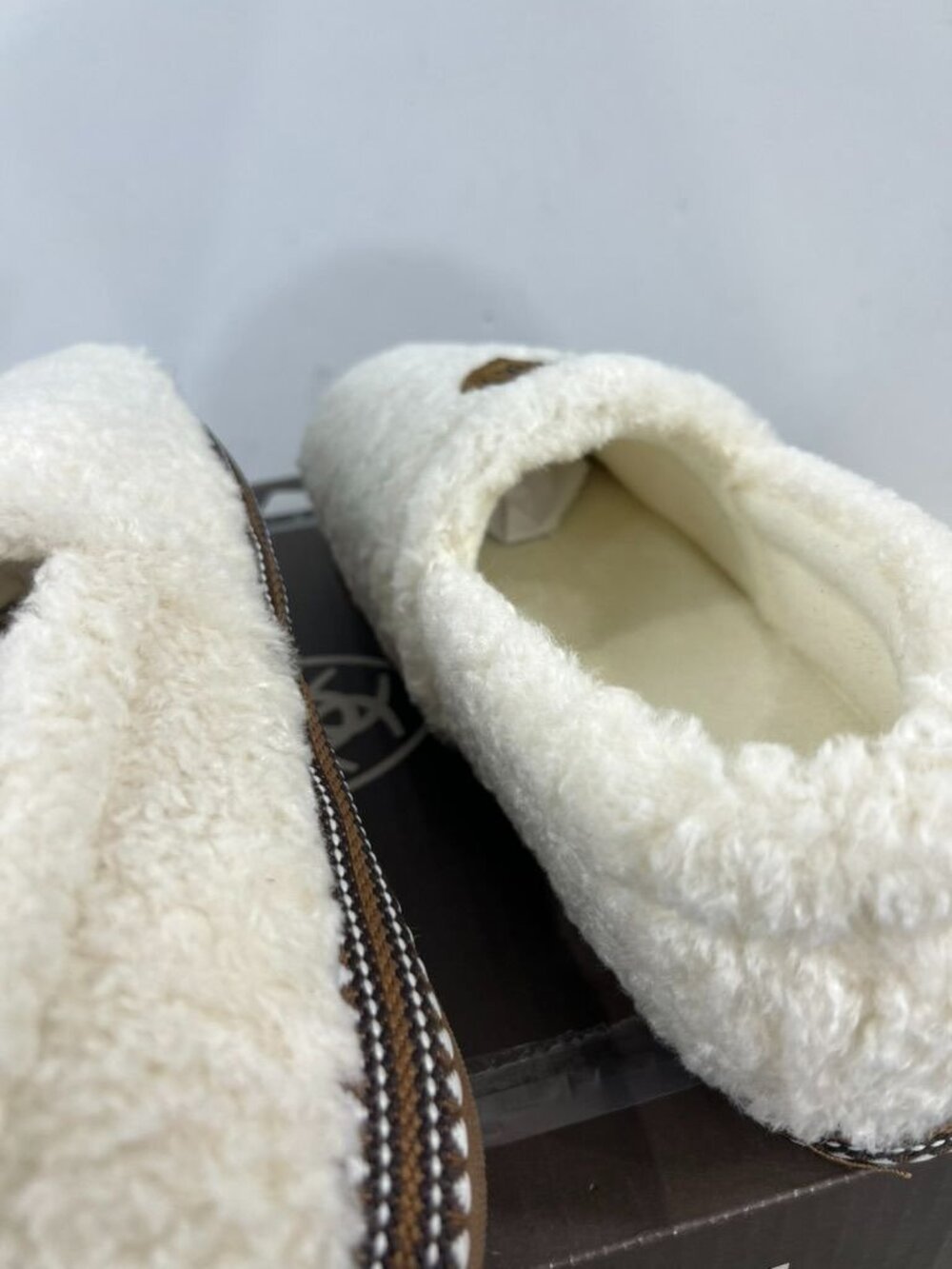 Ariat Women's Snuggle Slippers Appaloosa XL (9.5-10.5) #2271-101 New - Picture 7 of 9